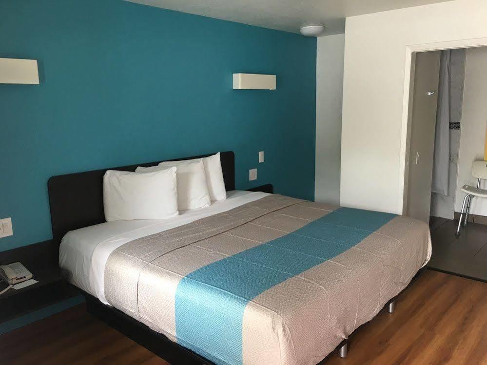 Motel 6-Ventura, Ca - Downtown Экстерьер фото